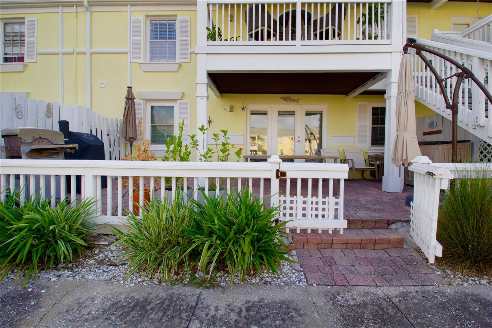 Image 17 of 34 For 5020 Beach Drive Se C