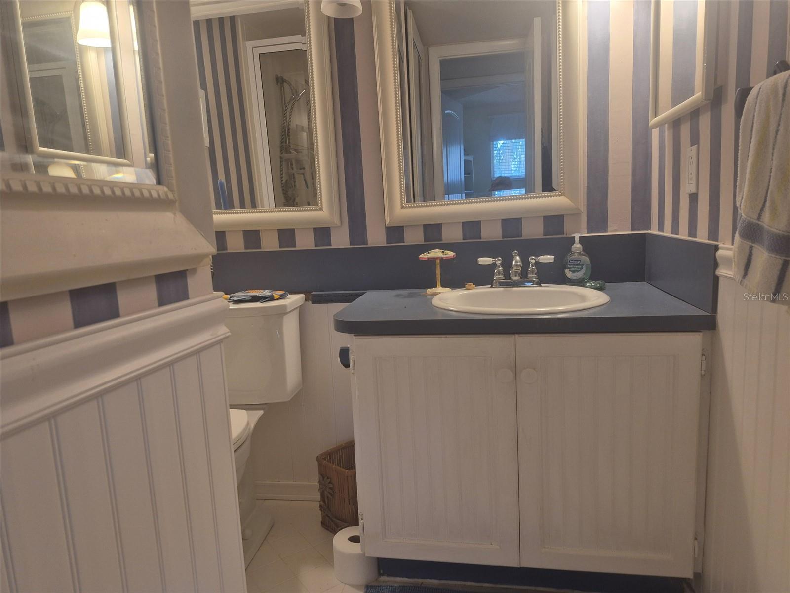 Image 18 of 30 For 4750 Cove Circle 303