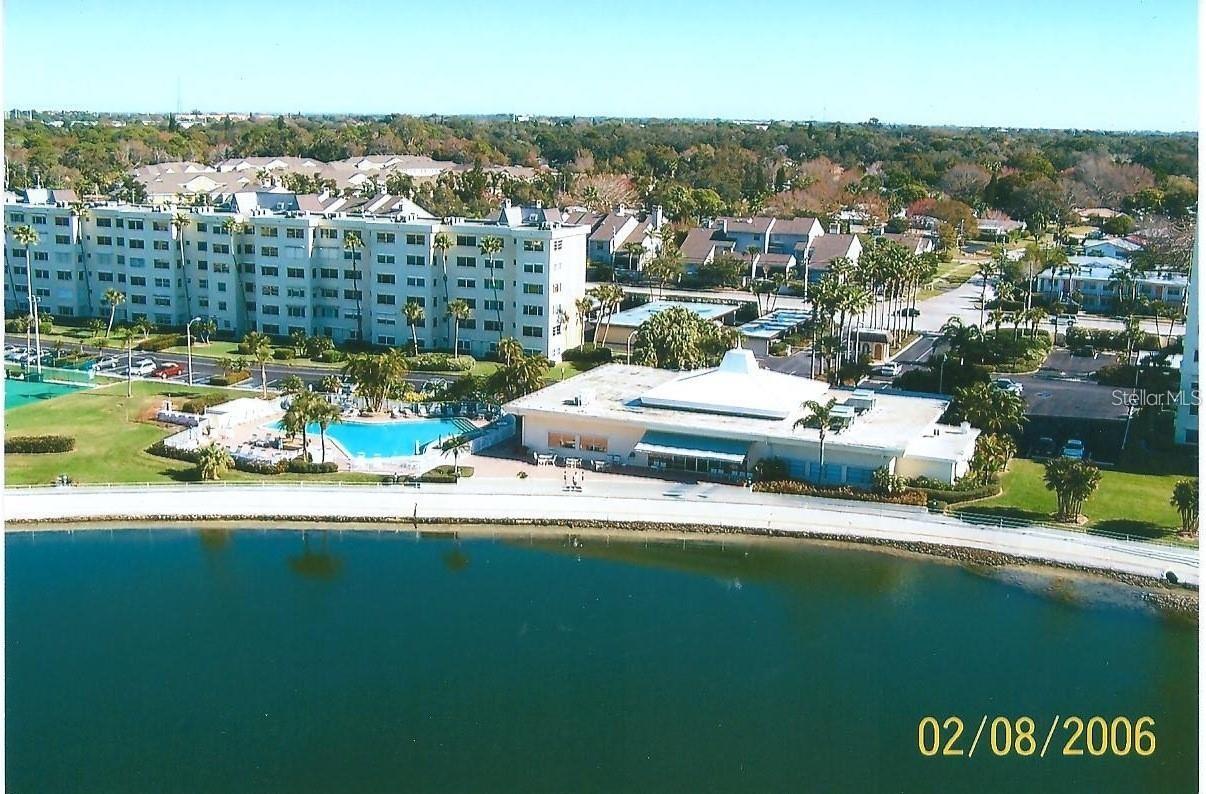 Image 23 of 30 For 4750 Cove Circle 303