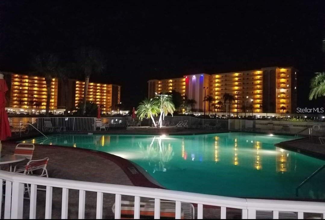 Image 26 of 30 For 4750 Cove Circle 303