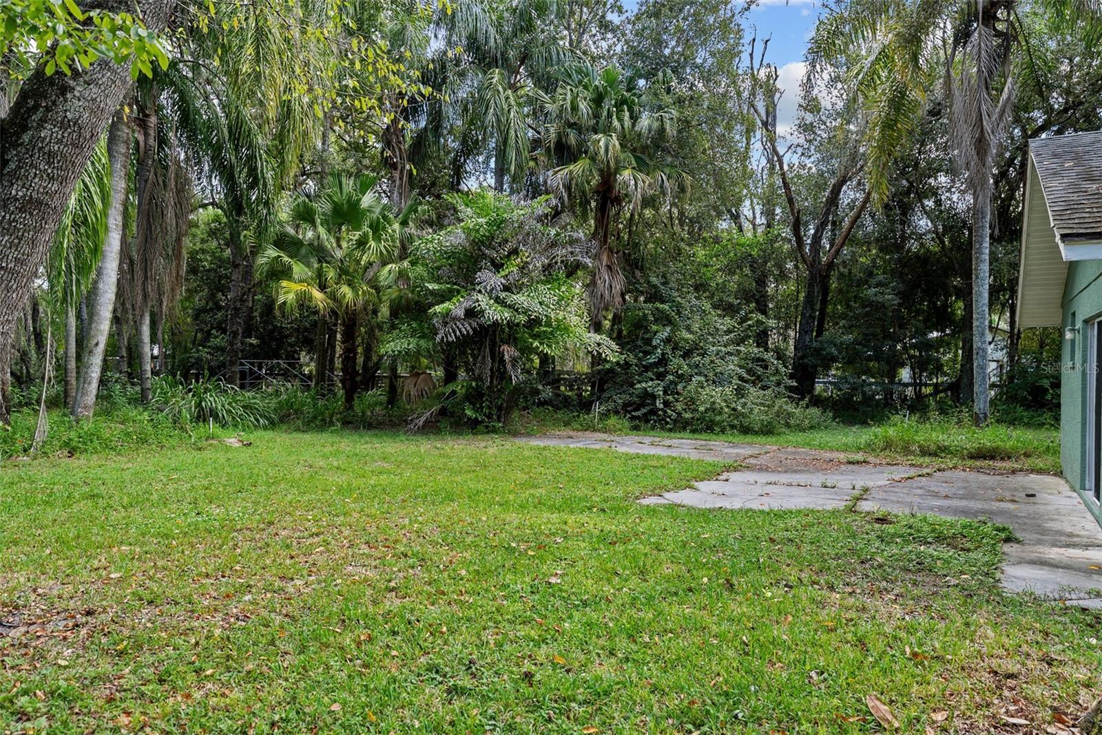 Image 42 of 58 For 11207 Pinto Drive