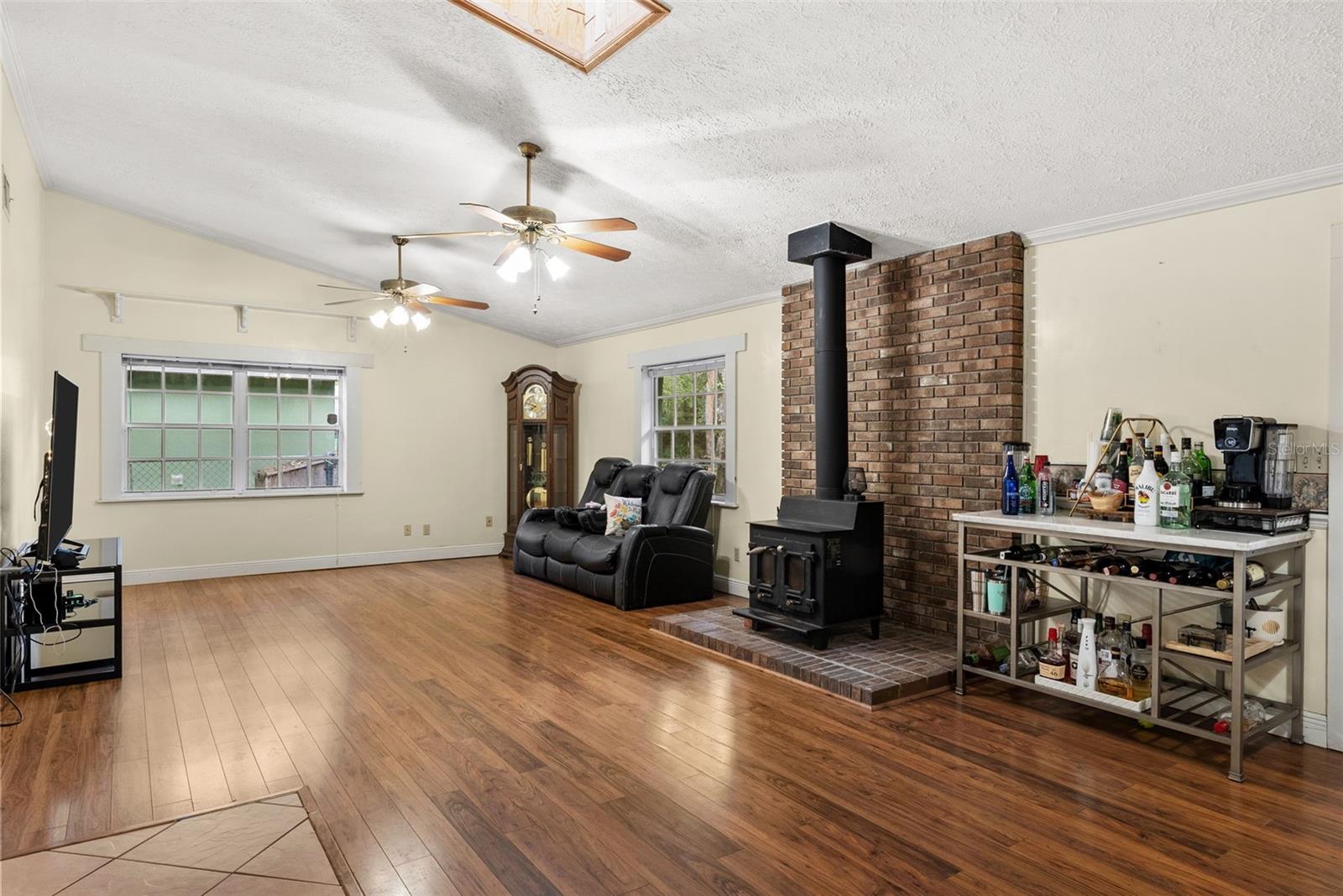 Image 6 of 58 For 11207 Pinto Drive