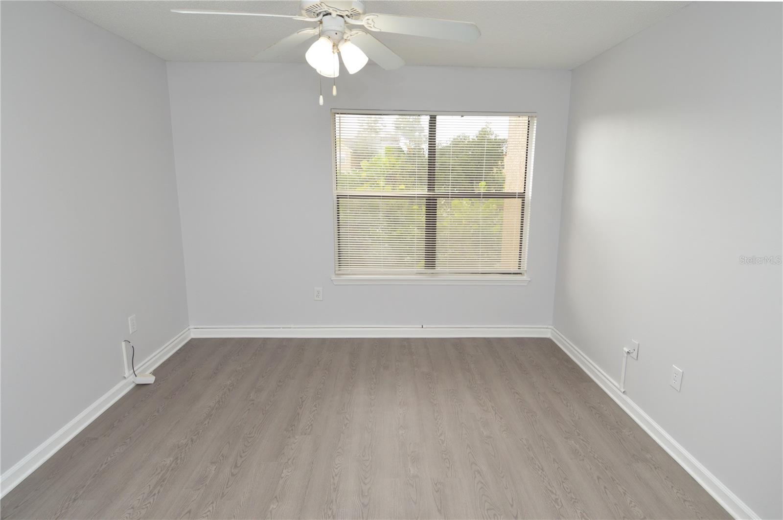 Image 51 of 100 For 11901 4th Street N 2208
