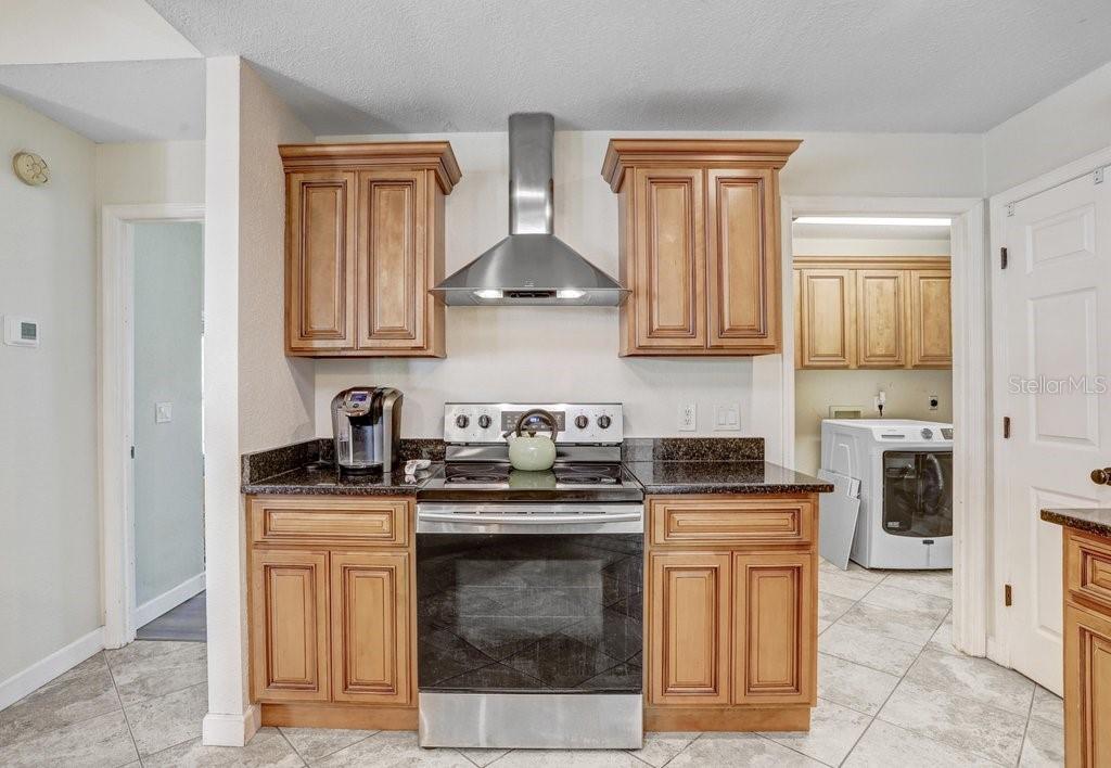 Image 13 of 40 For 8012 Holly Ridge Drive