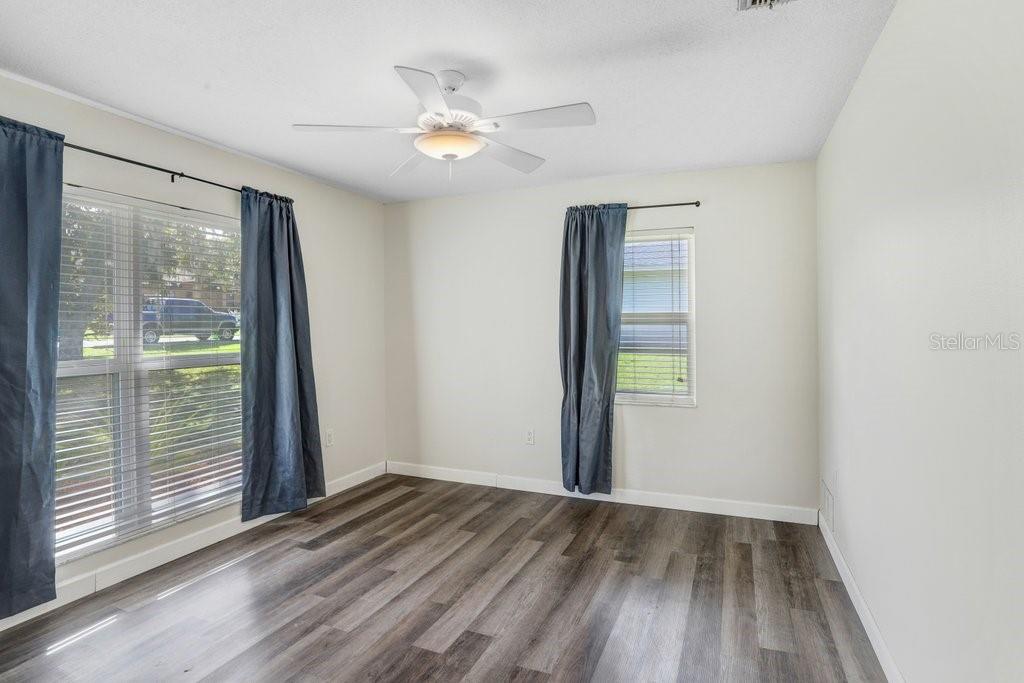 Image 20 of 40 For 8012 Holly Ridge Drive