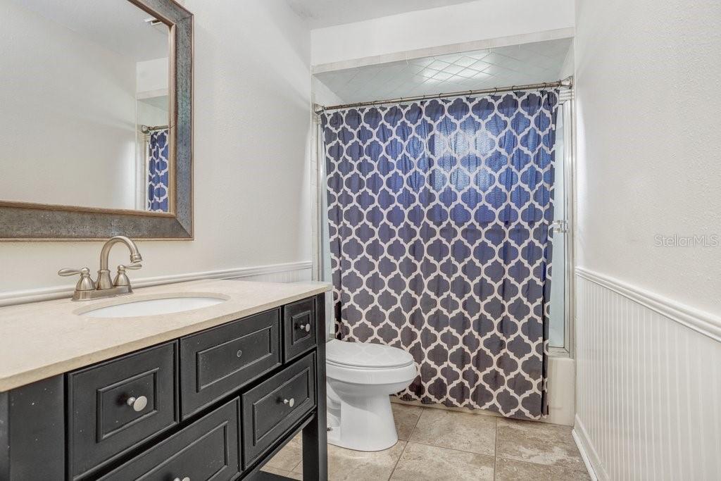 Image 23 of 40 For 8012 Holly Ridge Drive
