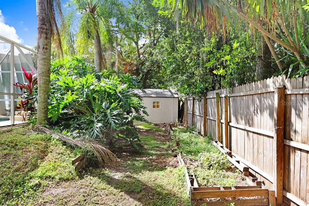 Image 35 of 40 For 8012 Holly Ridge Drive