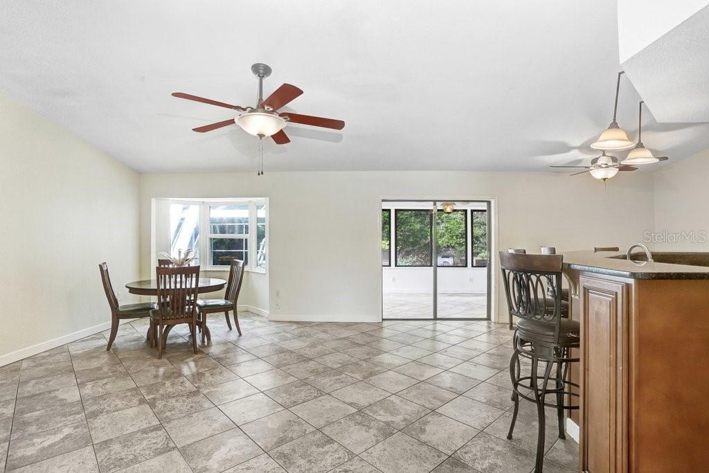 Image 9 of 40 For 8012 Holly Ridge Drive