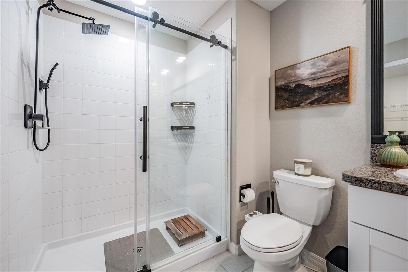 Image 17 of 46 For 15538 Peace River Place