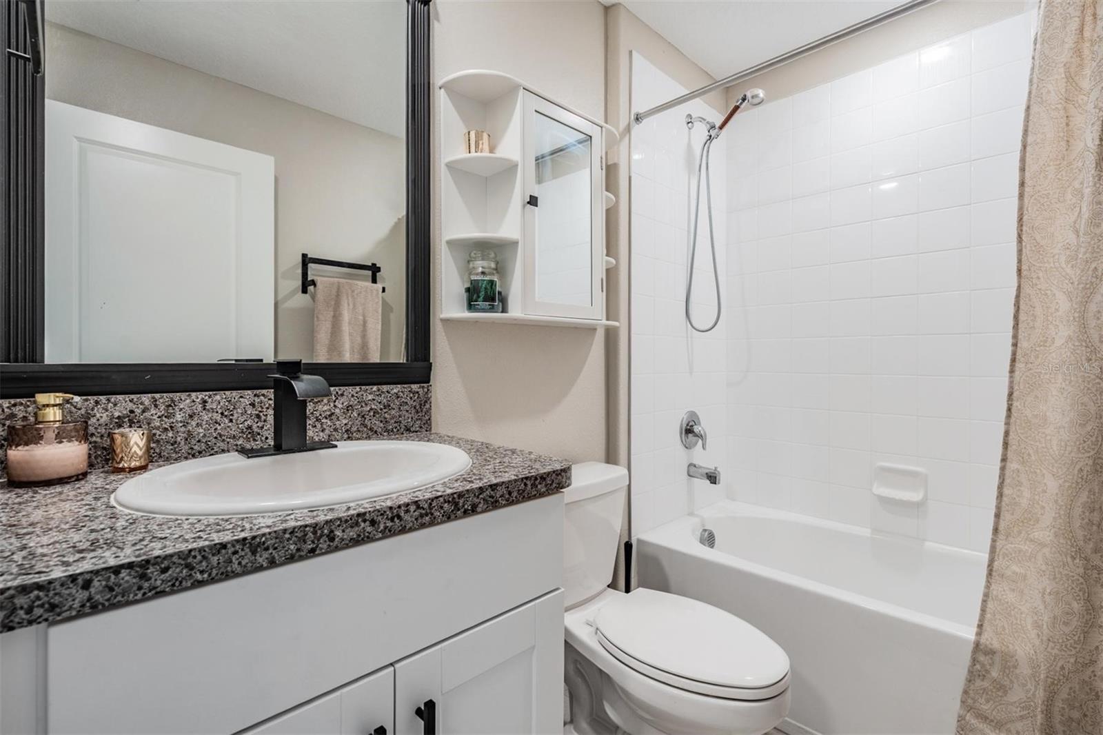 Image 21 of 46 For 15538 Peace River Place