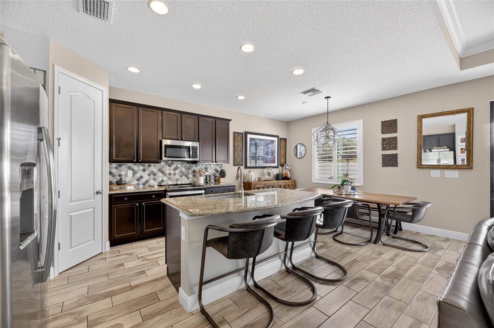 Image 15 of 77 For 11239 Paddock Manor Avenue