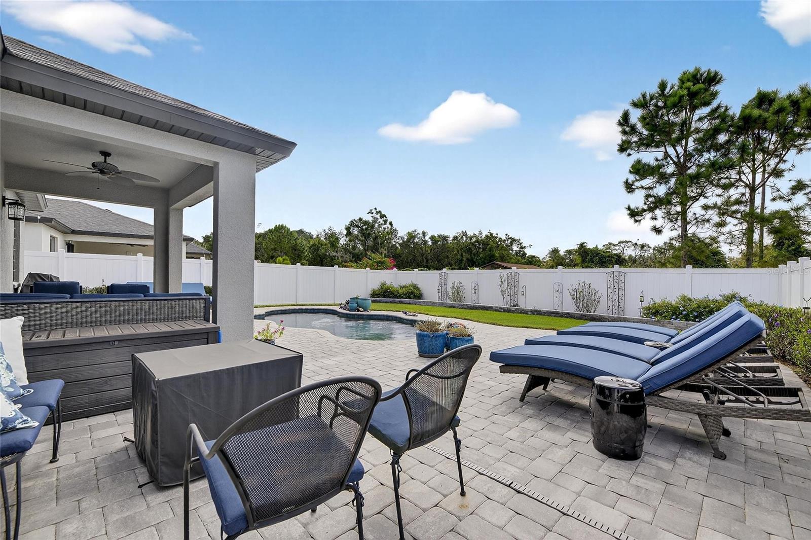 Image 47 of 77 For 11239 Paddock Manor Avenue