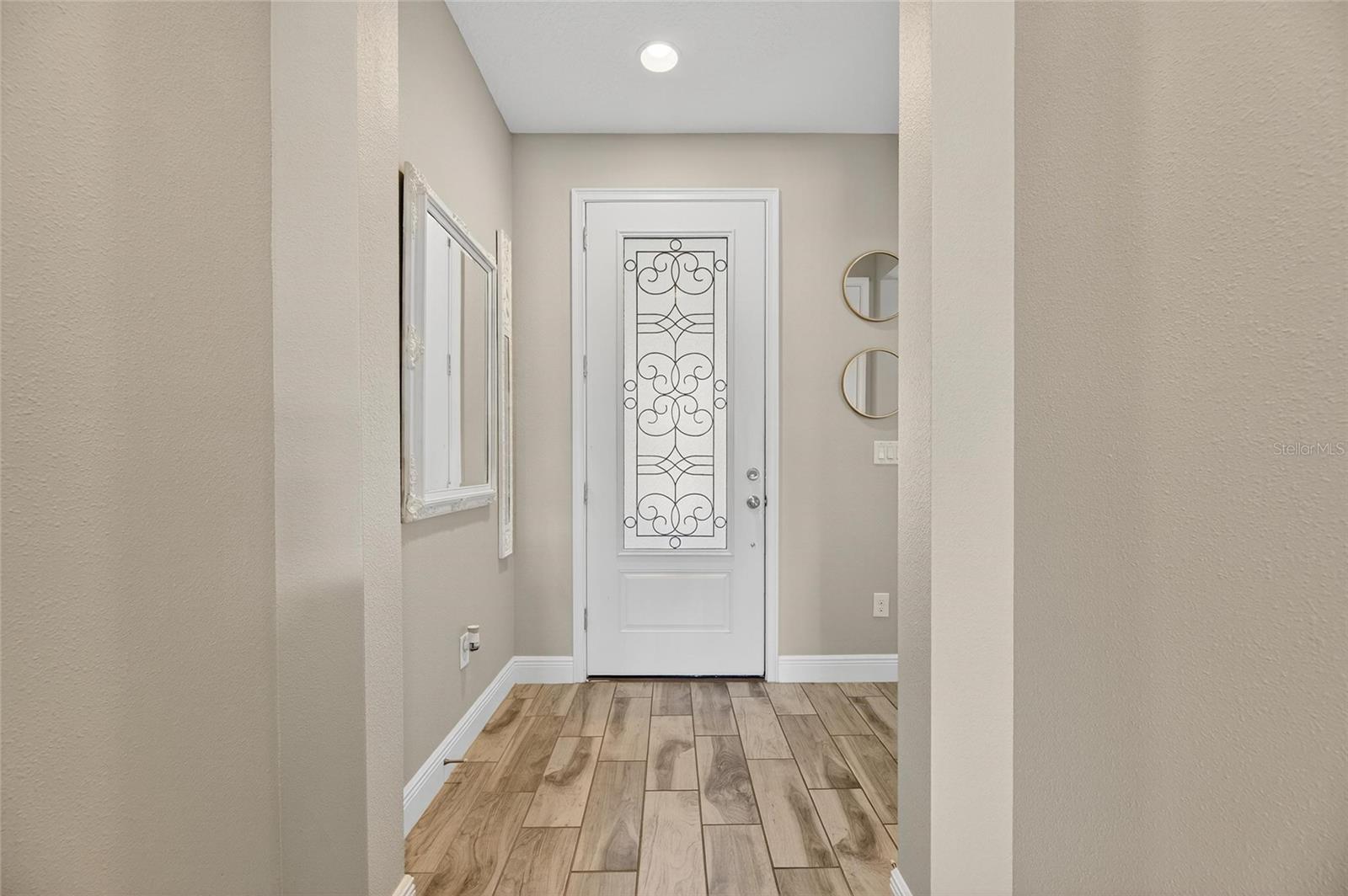 Image 6 of 77 For 11239 Paddock Manor Avenue