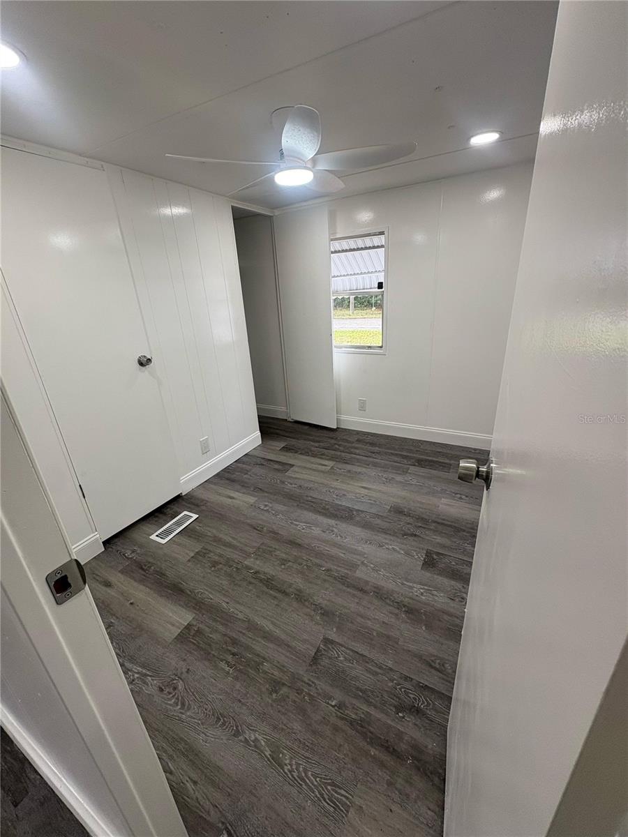 Image 17 of 28 For 35004 Hawkiowa Road