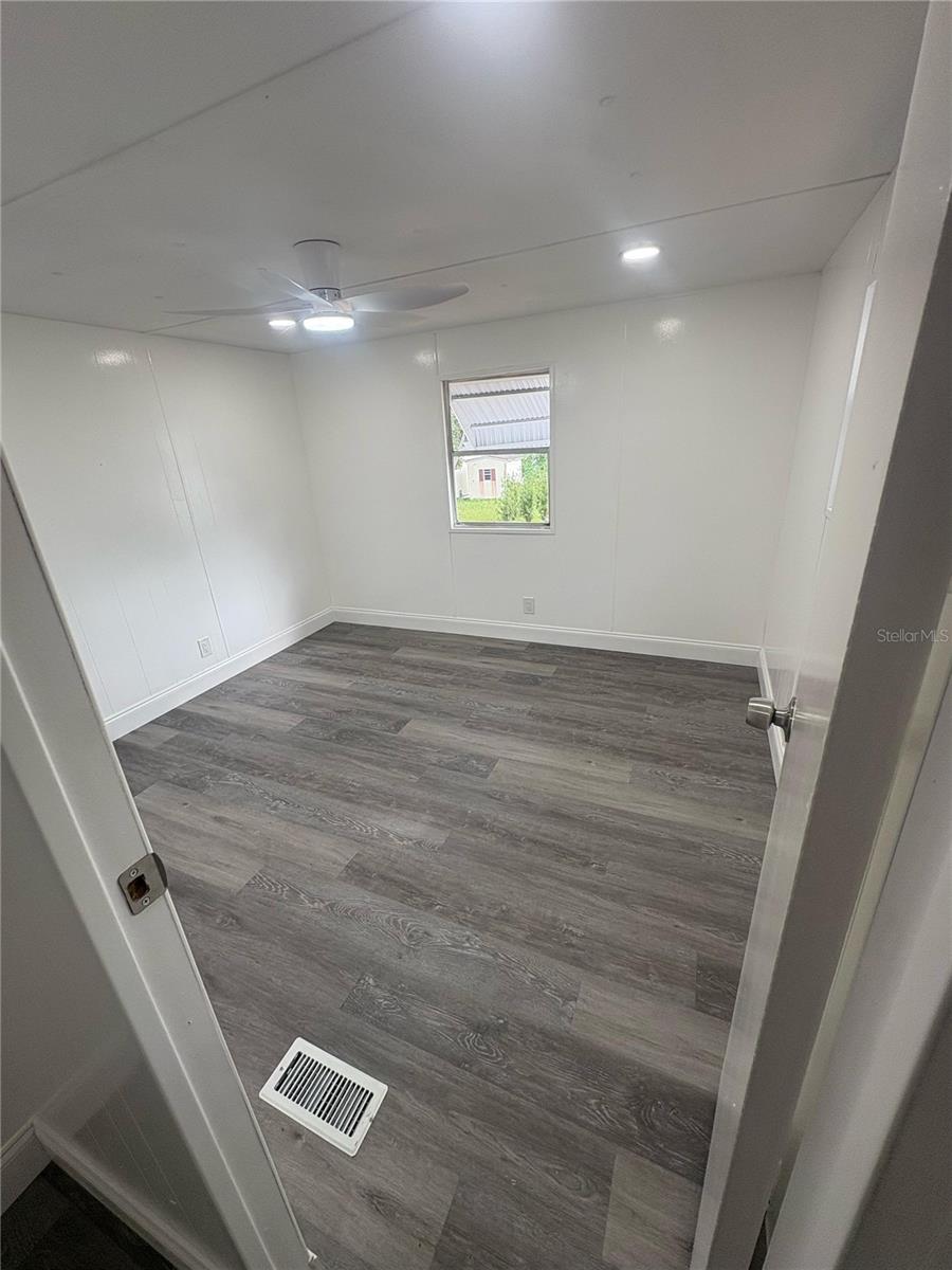 Image 21 of 28 For 35004 Hawkiowa Road