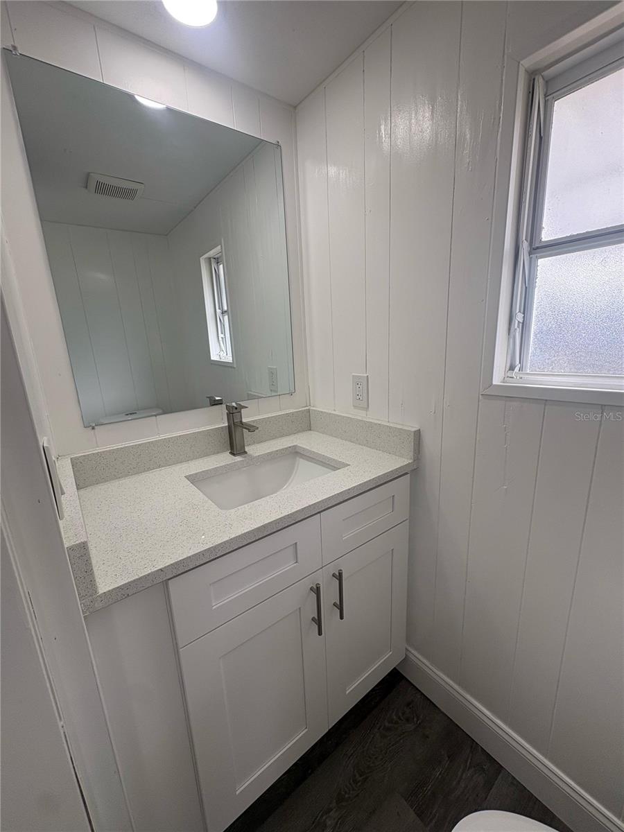 Image 24 of 28 For 35004 Hawkiowa Road