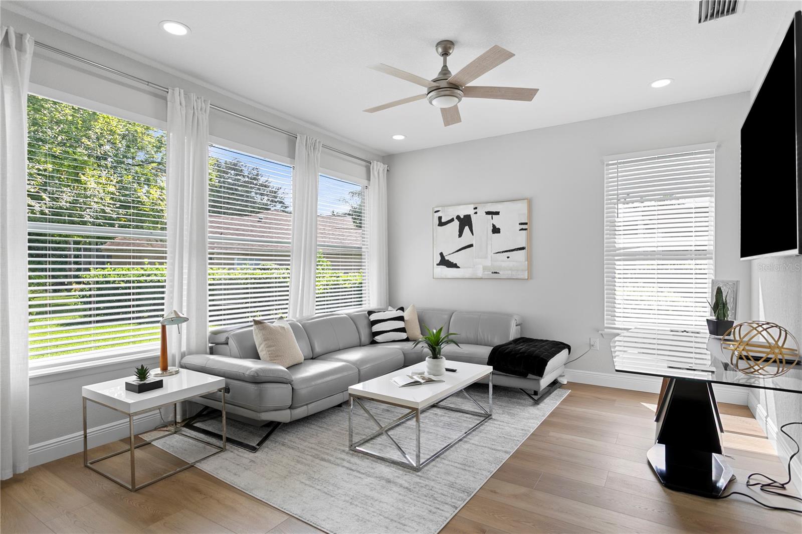 Image 16 of 67 For 15709 Muirfield Drive