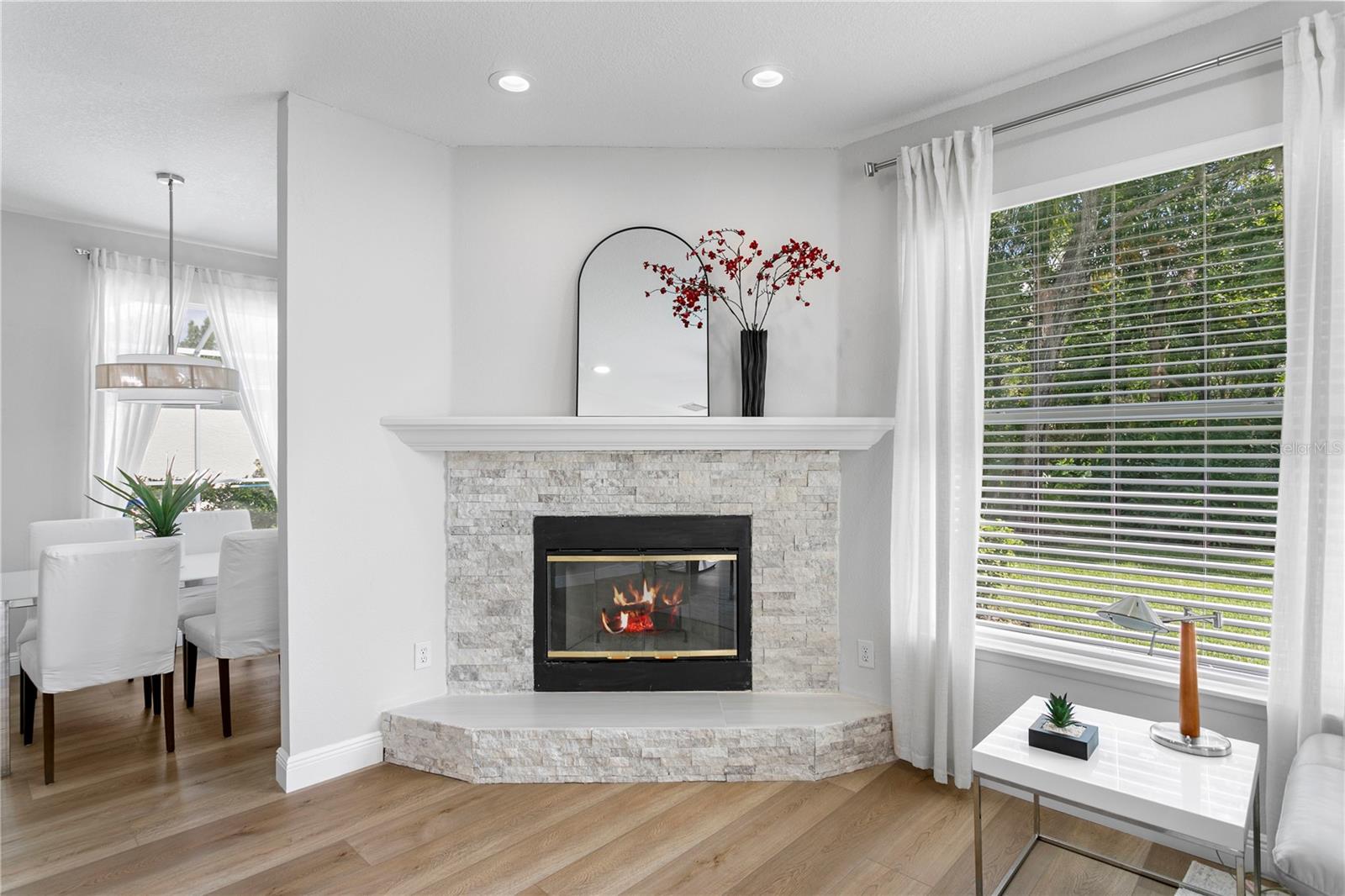 Image 22 of 67 For 15709 Muirfield Drive