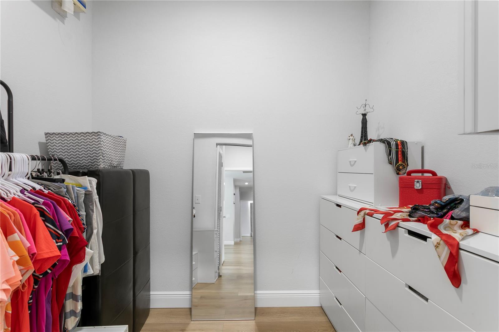 Image 33 of 67 For 15709 Muirfield Drive