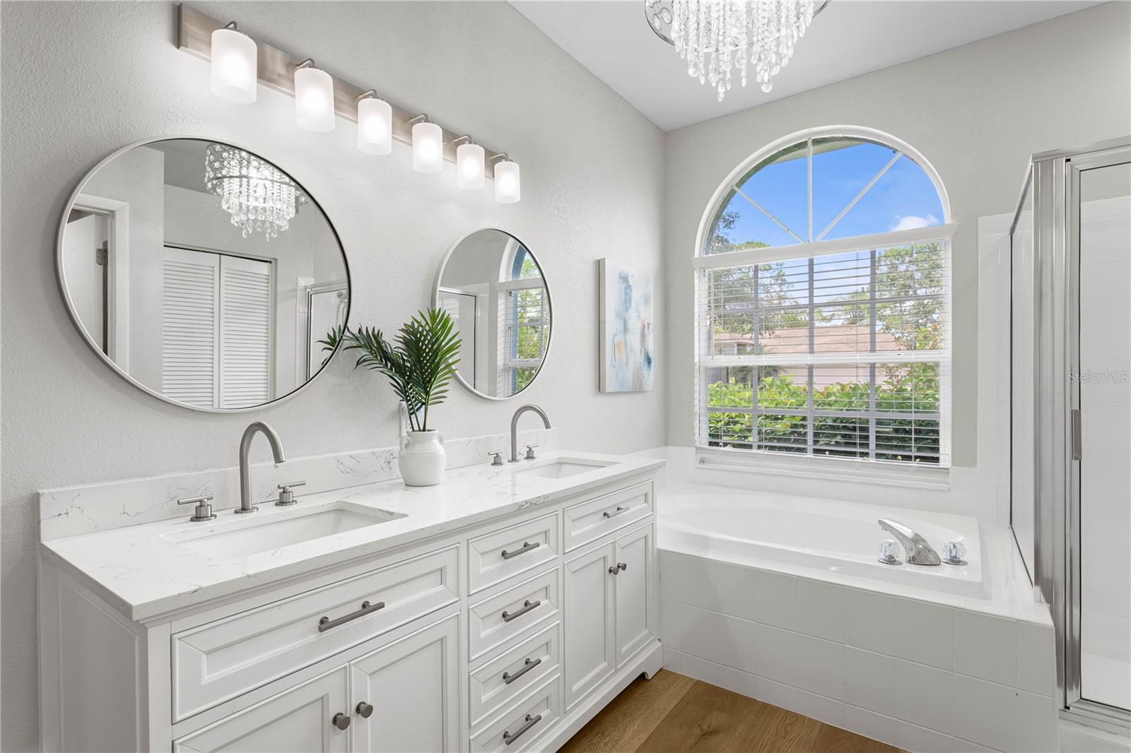 Image 34 of 67 For 15709 Muirfield Drive