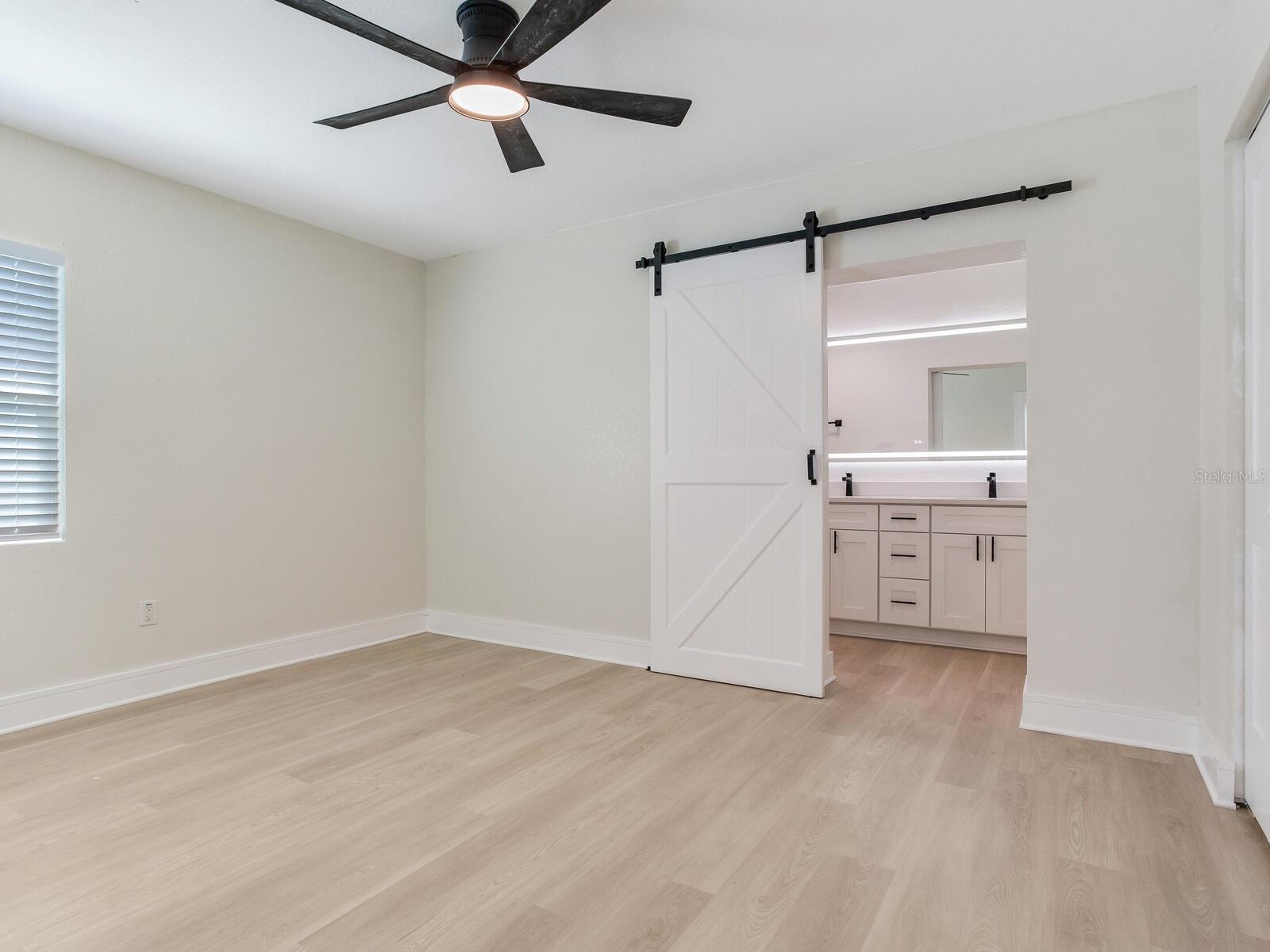 Image 32 of 43 For 2542 Knollwood Street