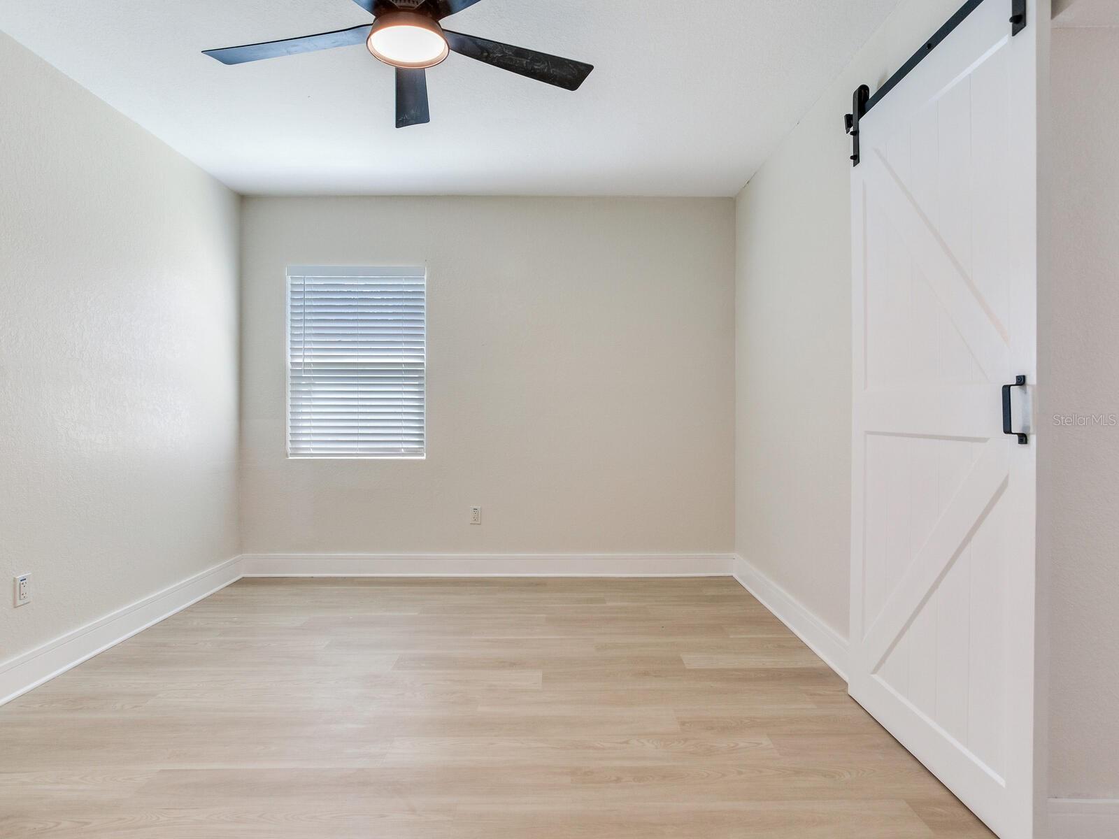 Image 34 of 43 For 2542 Knollwood Street