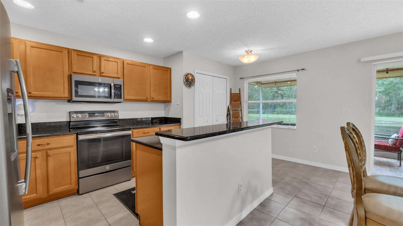 Image 14 of 40 For 4349 Silver Falls Drive