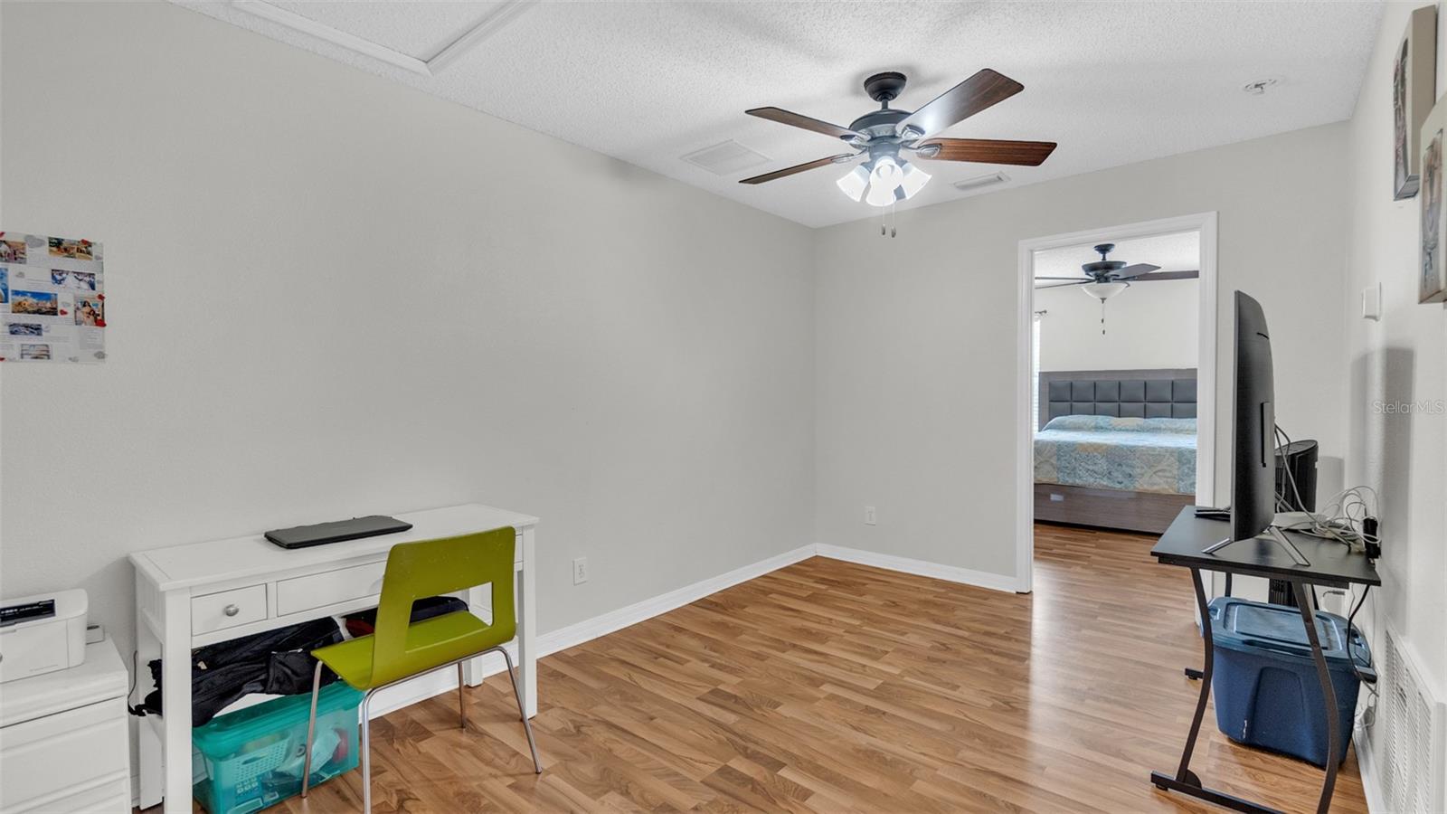 Image 23 of 40 For 4349 Silver Falls Drive