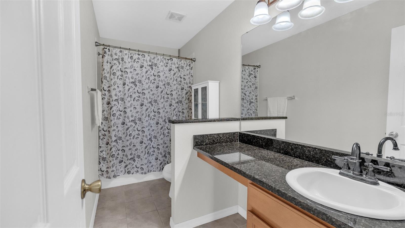 Image 31 of 40 For 4349 Silver Falls Drive