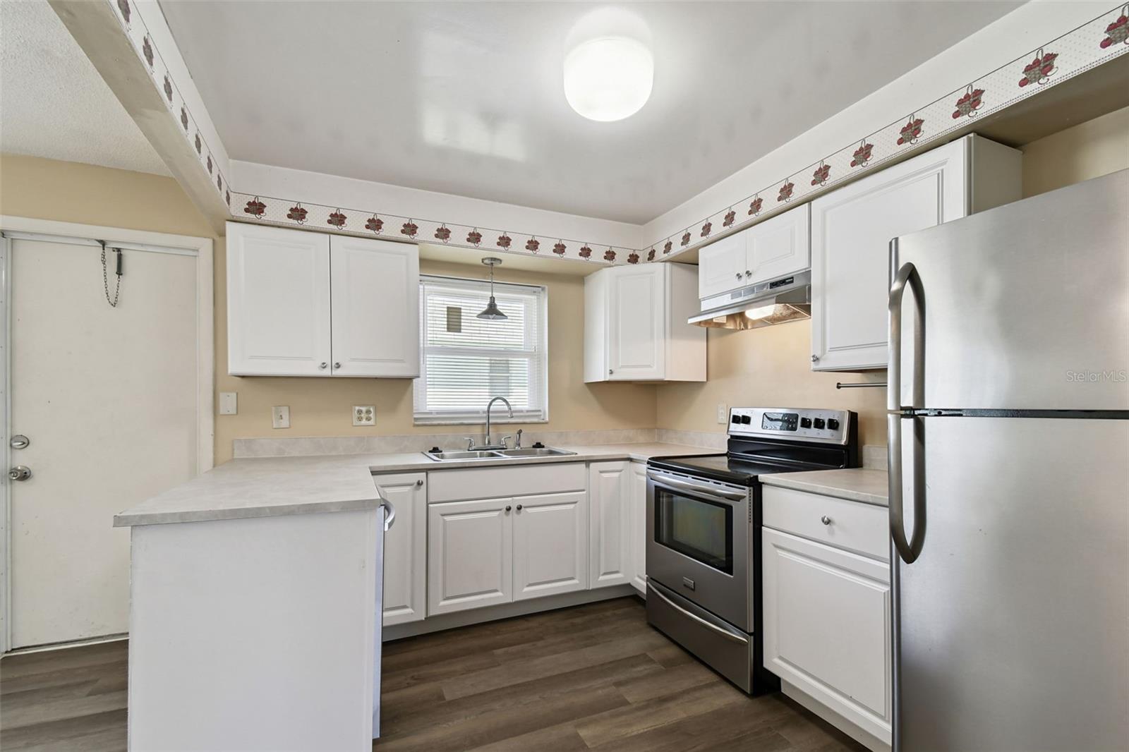 Image 12 of 51 For 8472 68th Way N