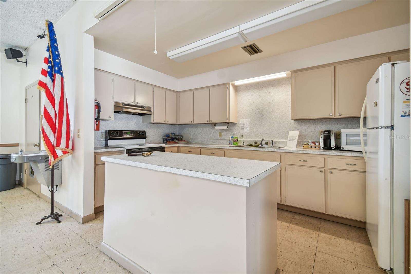 Image 43 of 51 For 8472 68th Way N