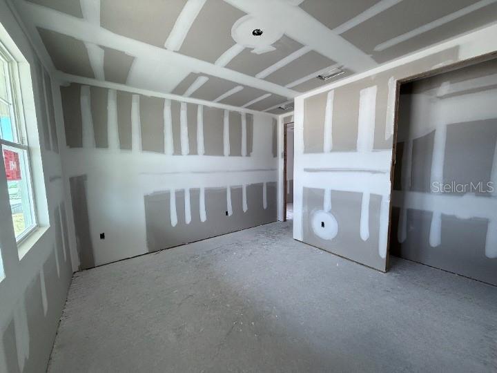 Image 13 of 27 For 22109 Amberbush Ct.