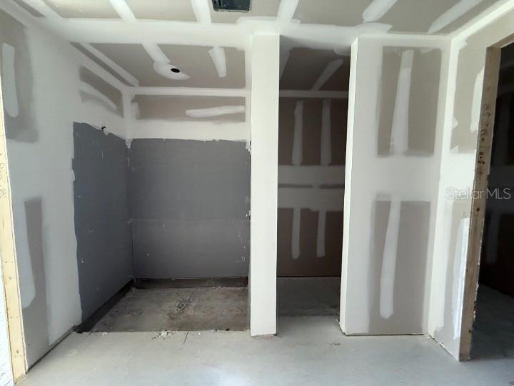 Image 20 of 27 For 22109 Amberbush Ct.