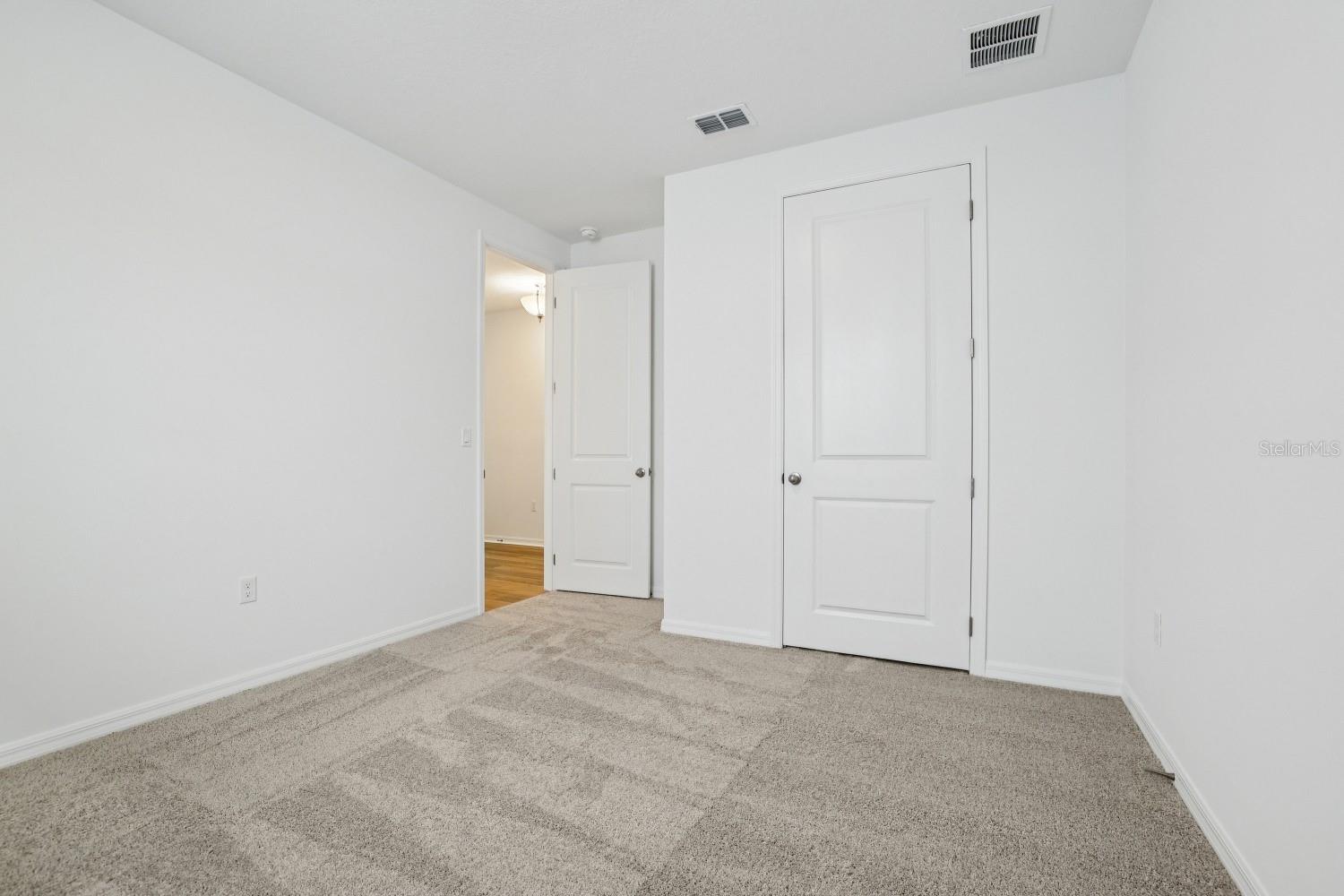 Image 28 of 38 For 22109 Amberbush Ct.