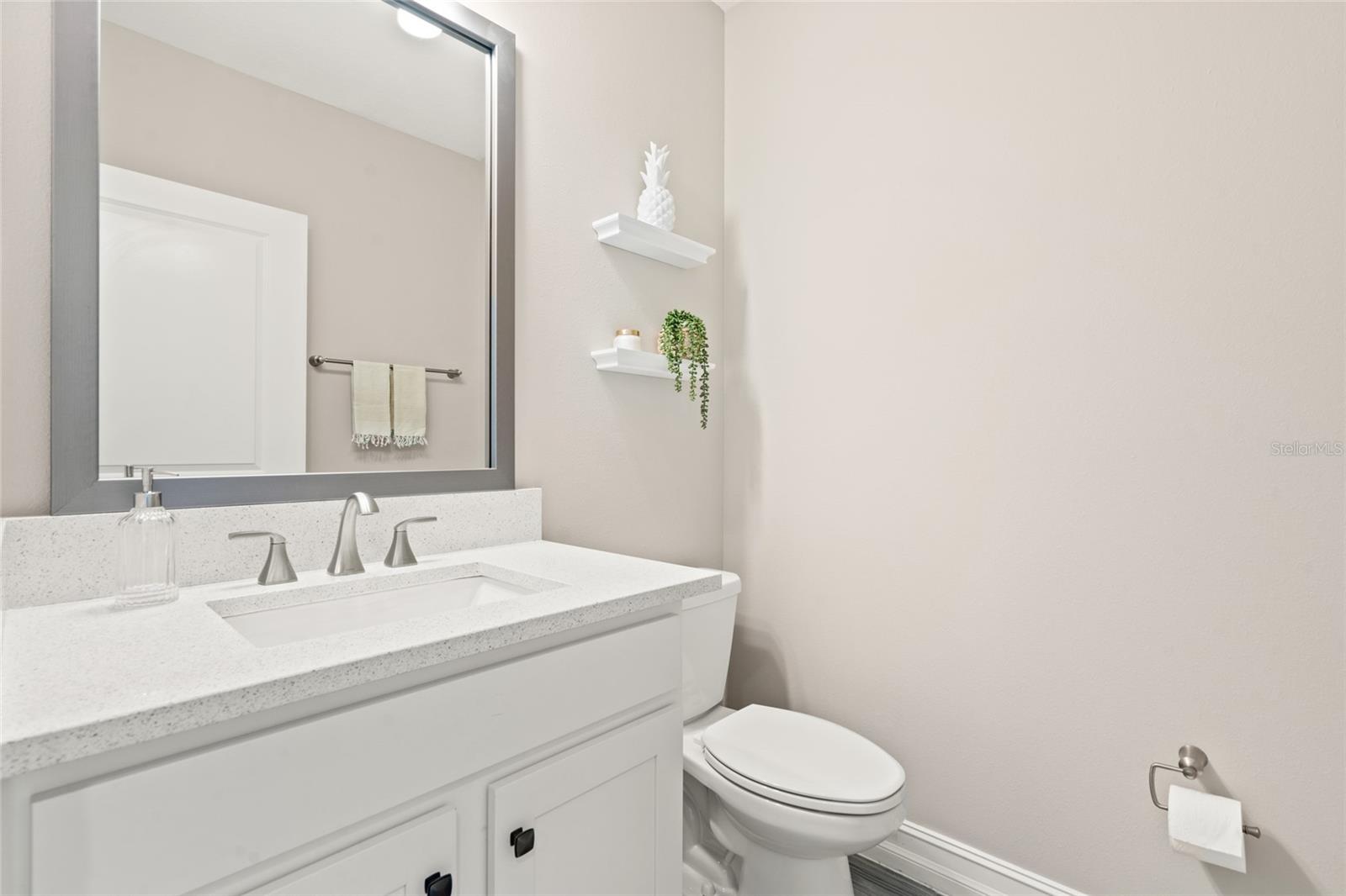 Image 11 of 36 For 4941 Price Avenue 7