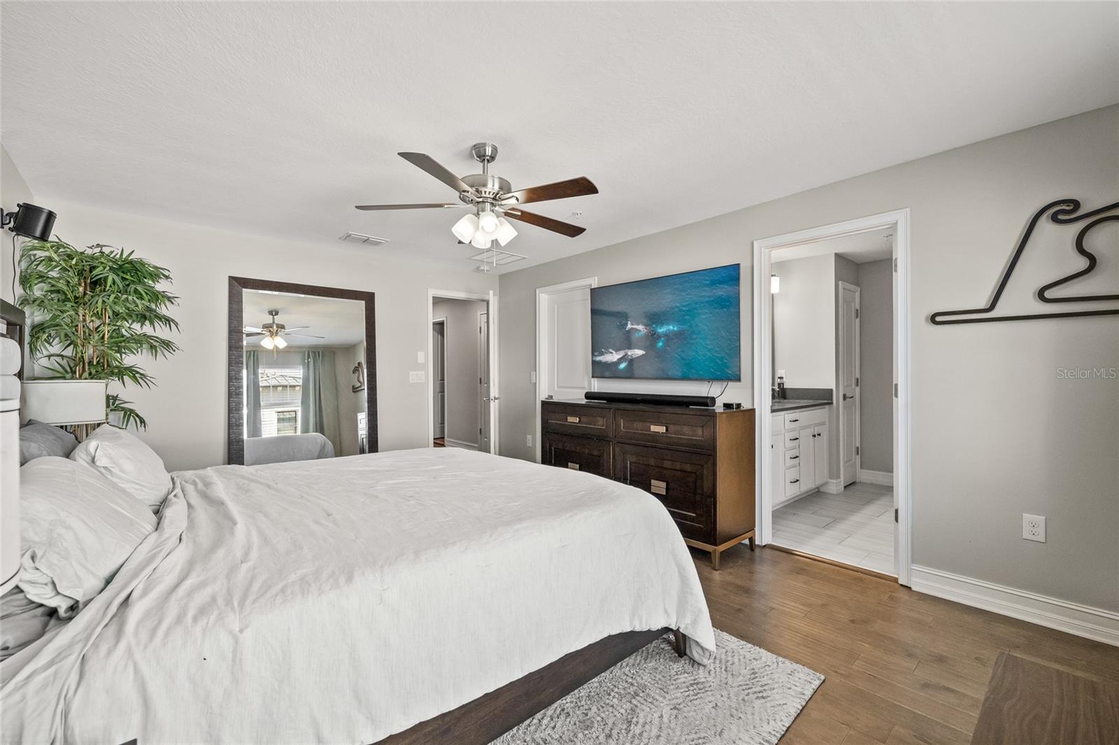 Image 5 of 36 For 4941 Price Avenue 7