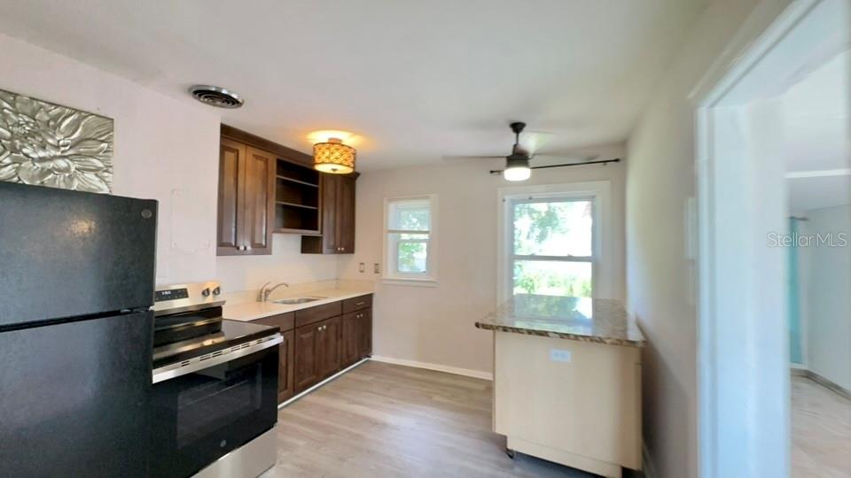 Image 5 of 18 For 332 Buena Vista Drive S