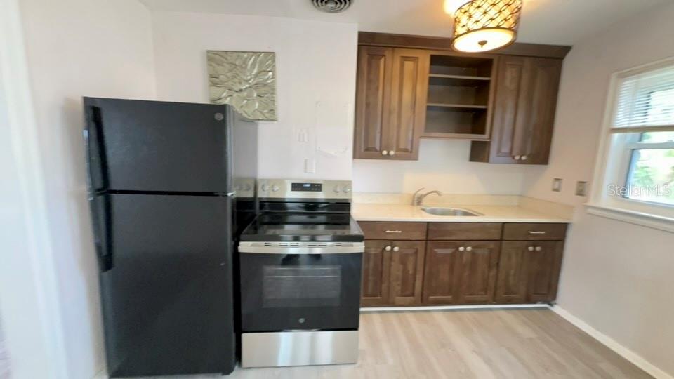 Image 6 of 18 For 332 Buena Vista Drive S