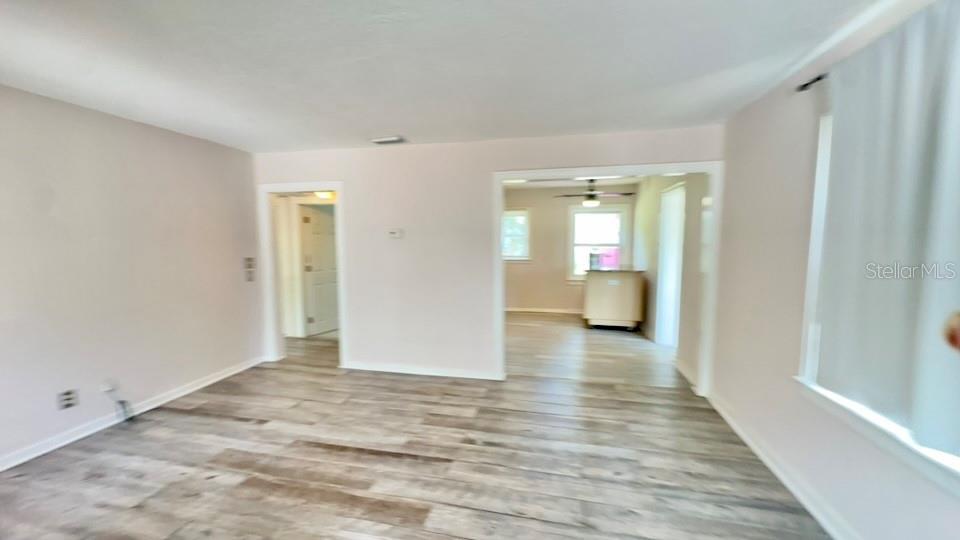 Image 7 of 18 For 332 Buena Vista Drive S