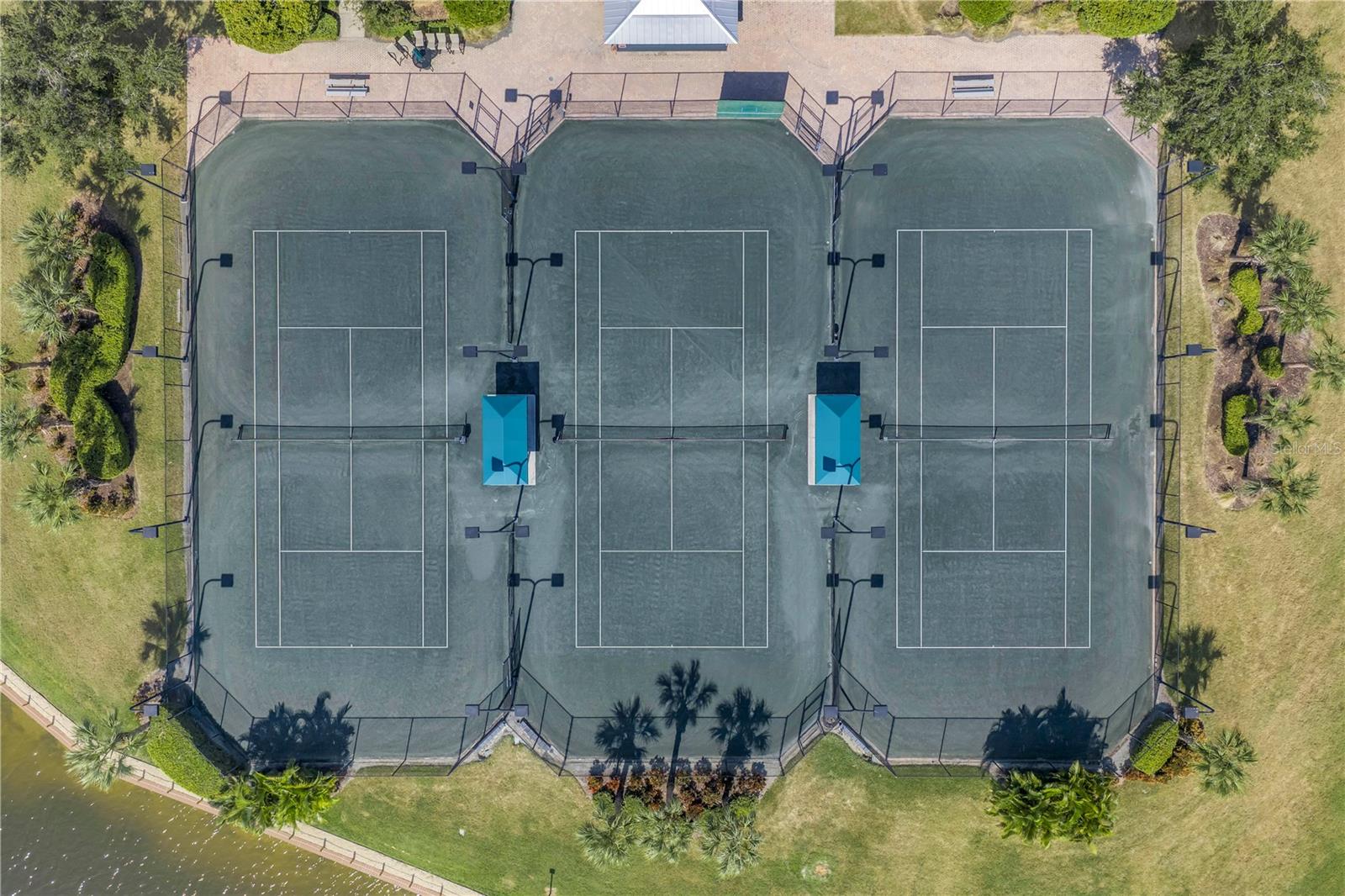 Image 8 of 59 For 1030 Tidewater Shores Loop 406