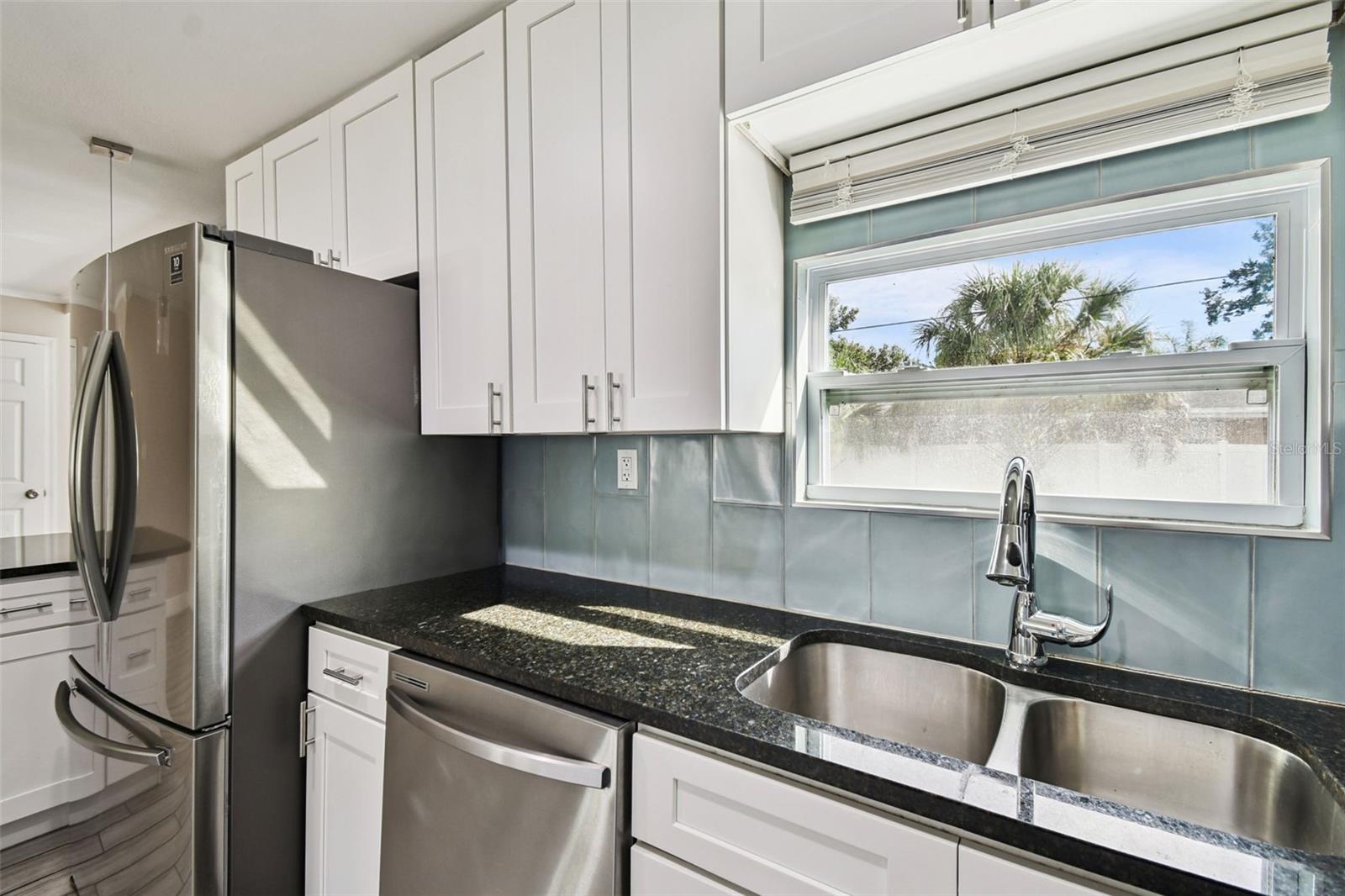Image 10 of 21 For 4722 Bay Avenue