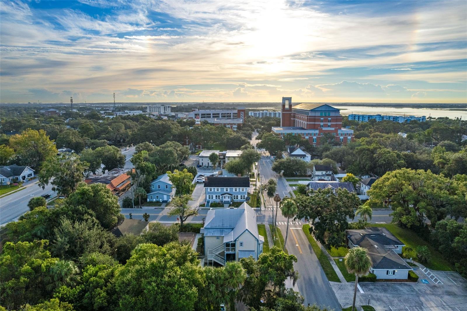 Image 15 of 21 For 22 Clyde Avenue