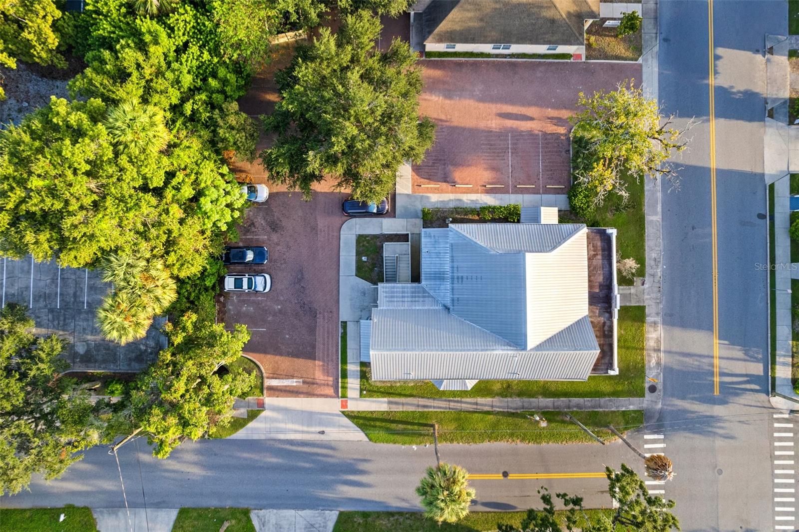 Image 21 of 21 For 22 Clyde Avenue