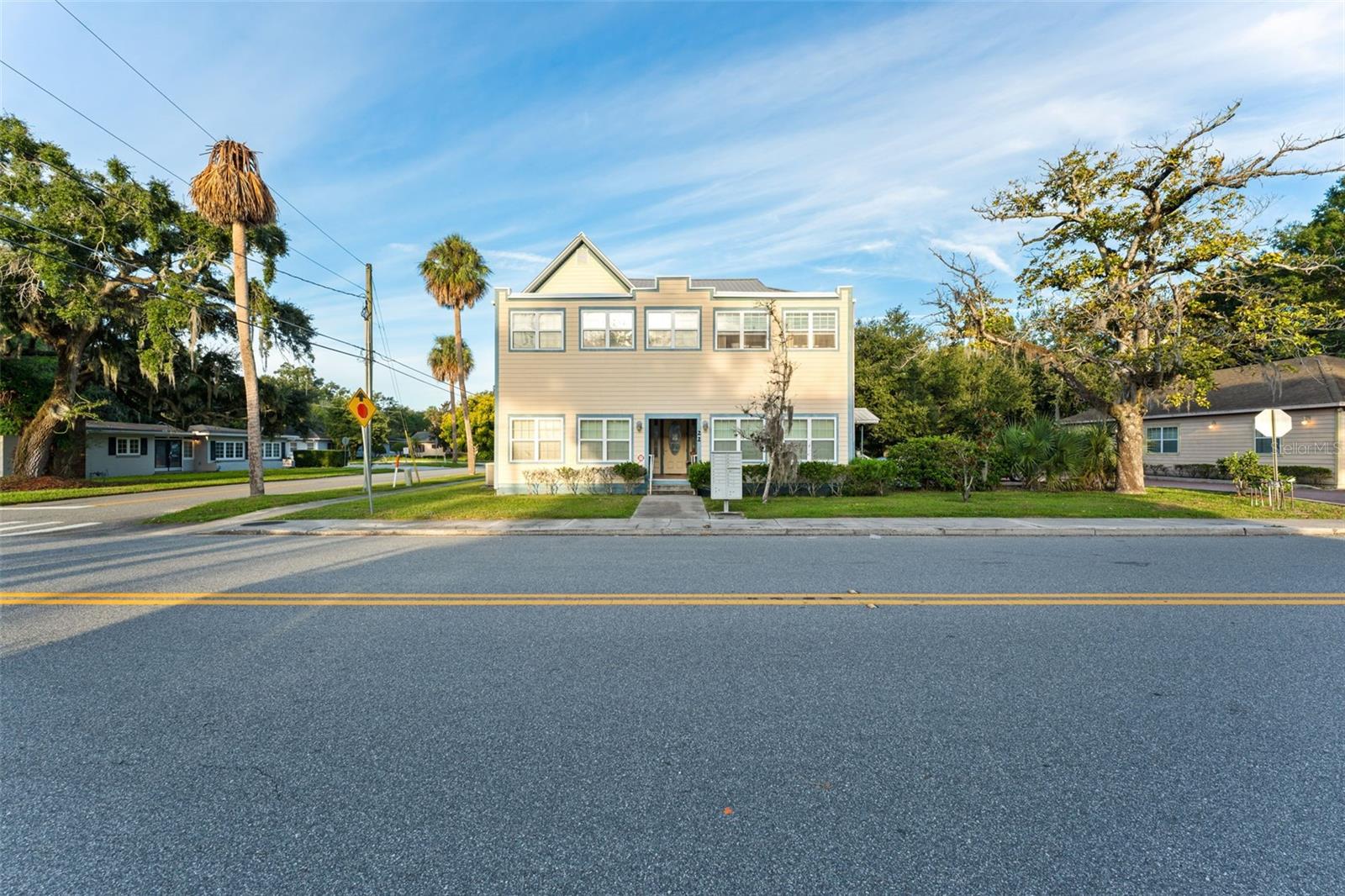 Image 9 of 21 For 22 Clyde Avenue