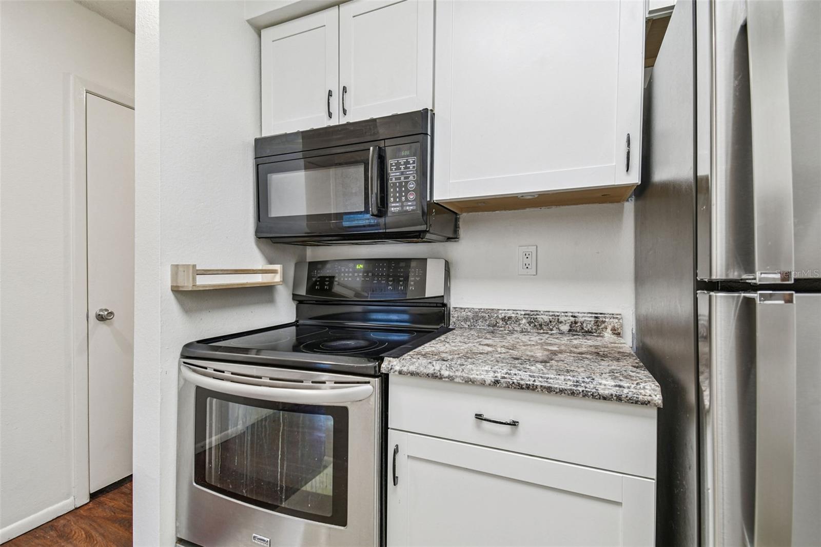Image 12 of 60 For 4013 Dream Oak Place 202