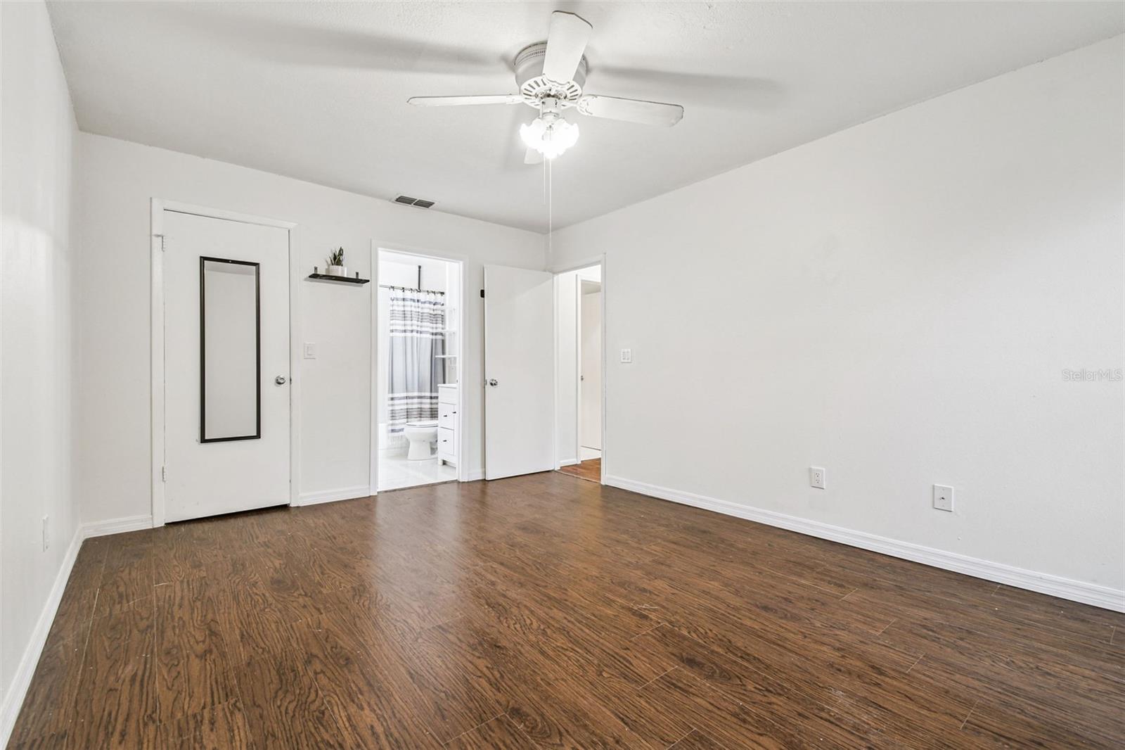 Image 18 of 60 For 4013 Dream Oak Place 202