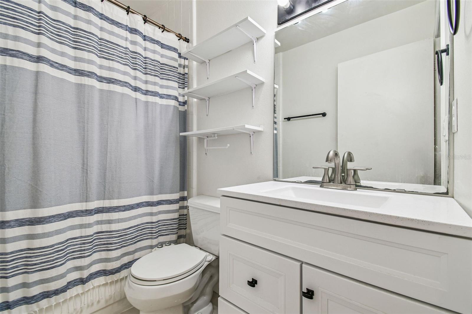 Image 21 of 60 For 4013 Dream Oak Place 202