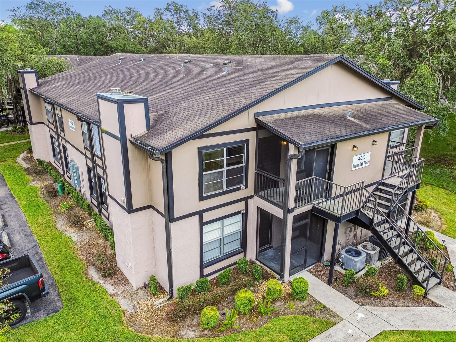Image 28 of 60 For 4013 Dream Oak Place 202