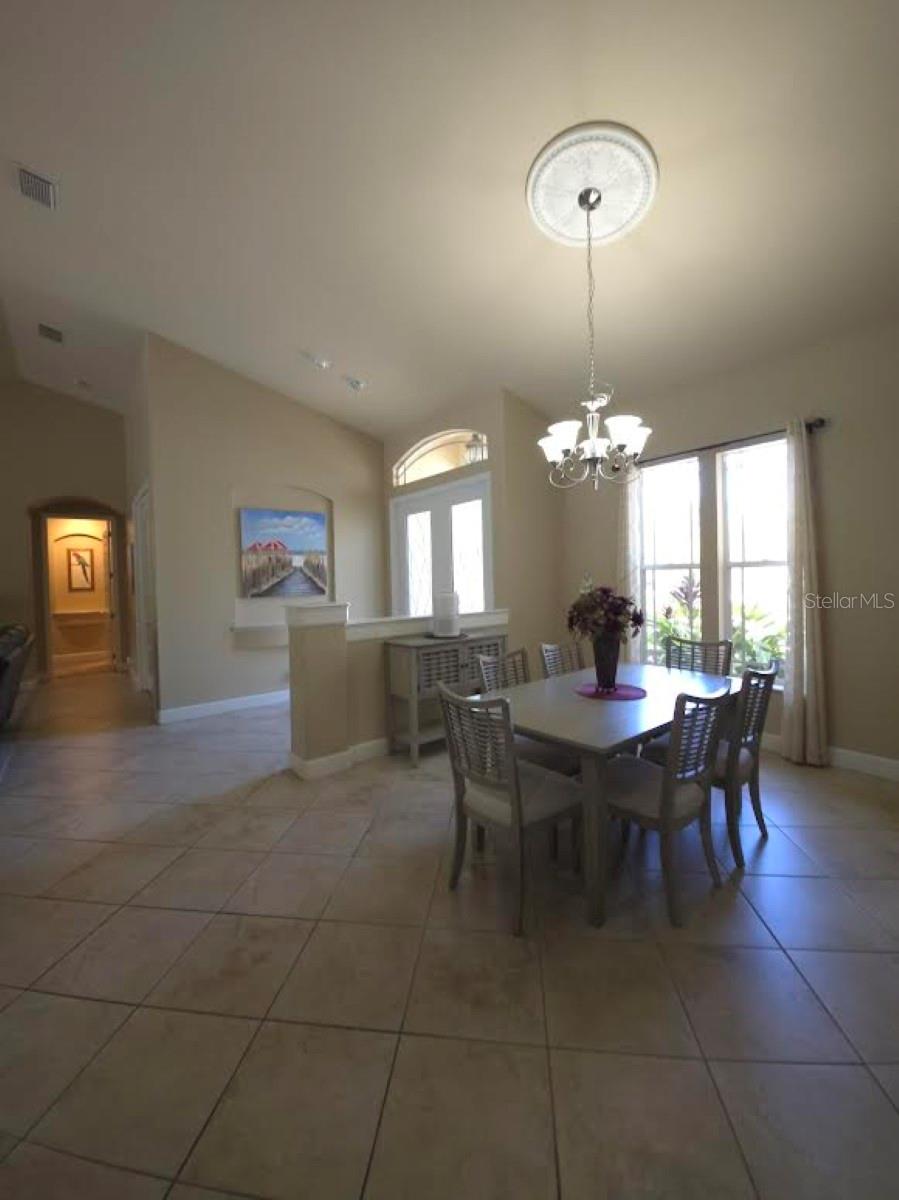 Image 11 of 67 For 3037 Lynwood Court