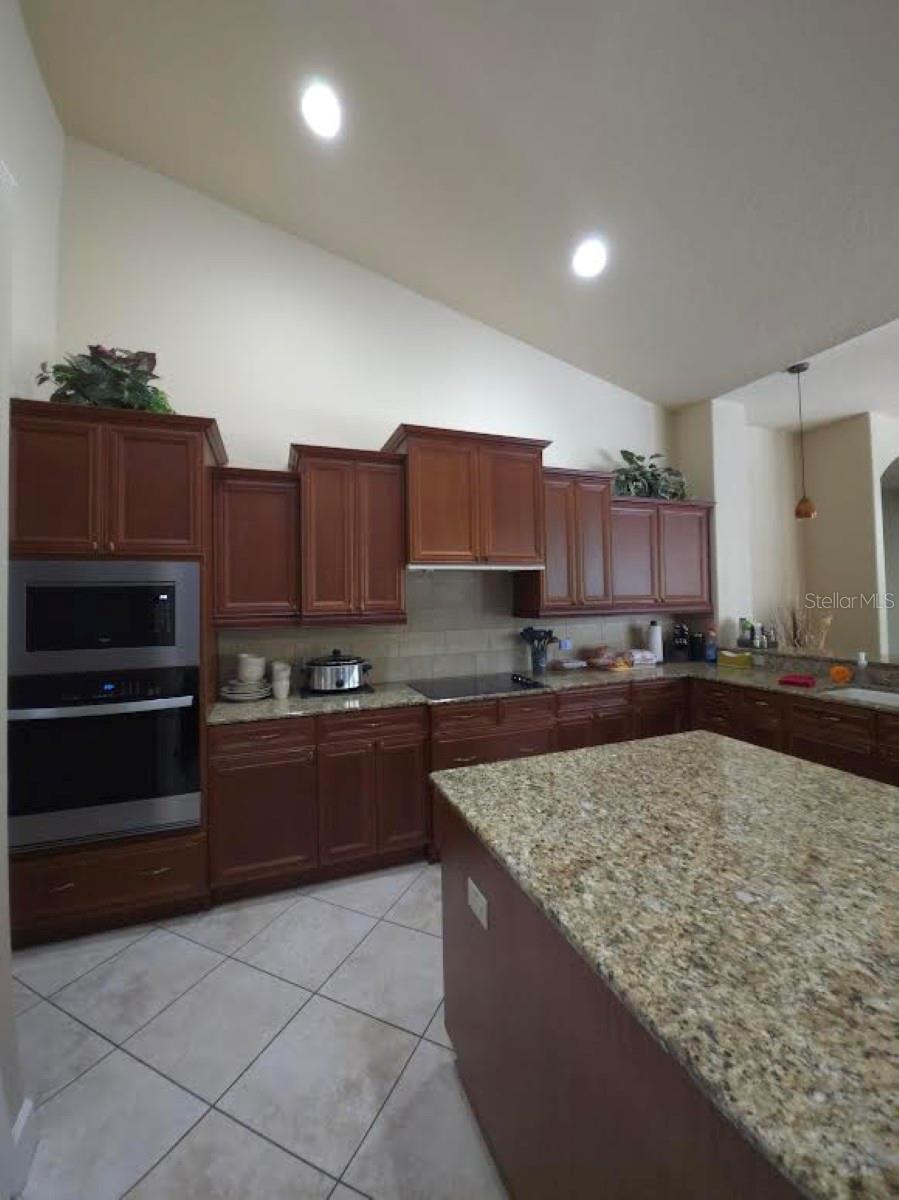 Image 15 of 67 For 3037 Lynwood Court